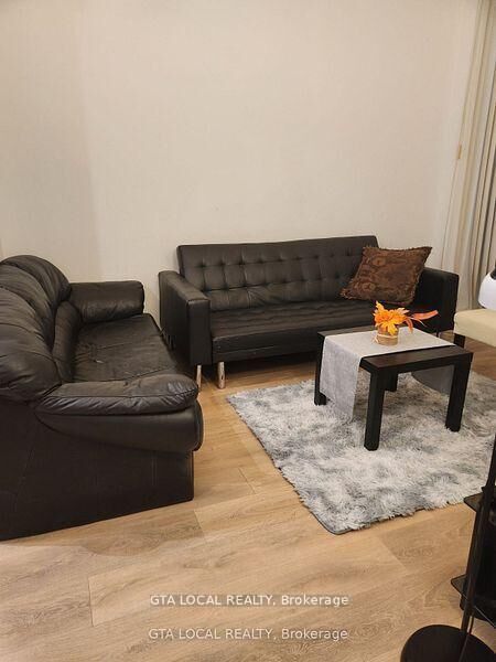 Property Photo: 34 Tubman Avenue 406 ON M5A 0R2