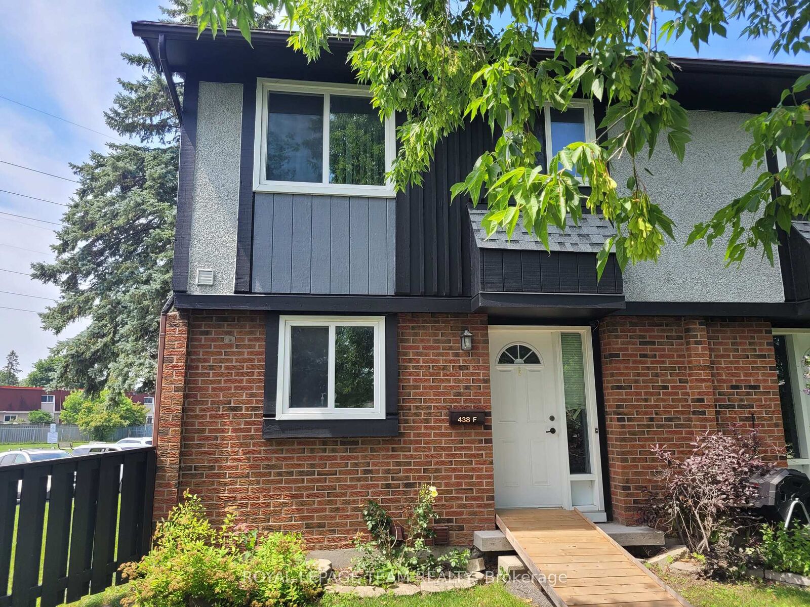 Property Photo: 438F Moodie Drive ON K2H 8A6