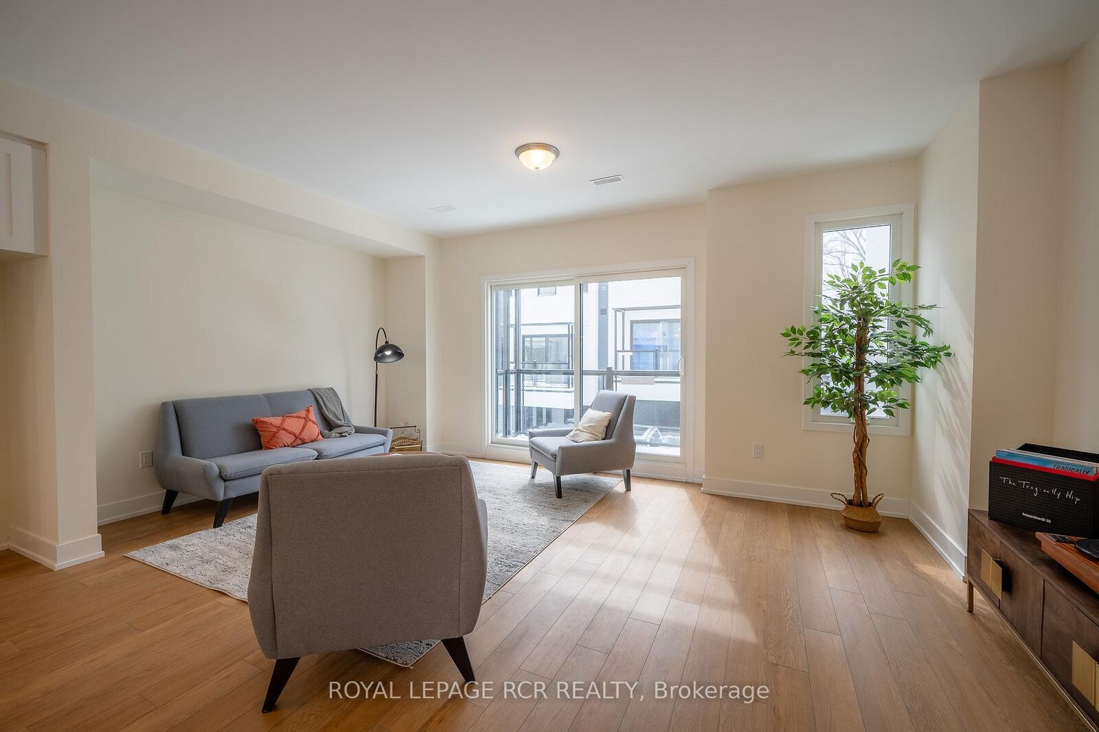 Property Photo: 13 Bru-Lor Lane ON L3V 8P4