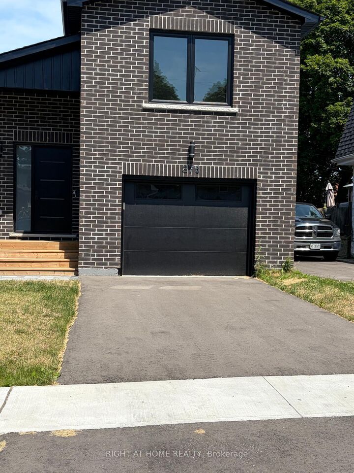 Property Photo:  376 Mitchell Avenue  ON L1H 2W4 