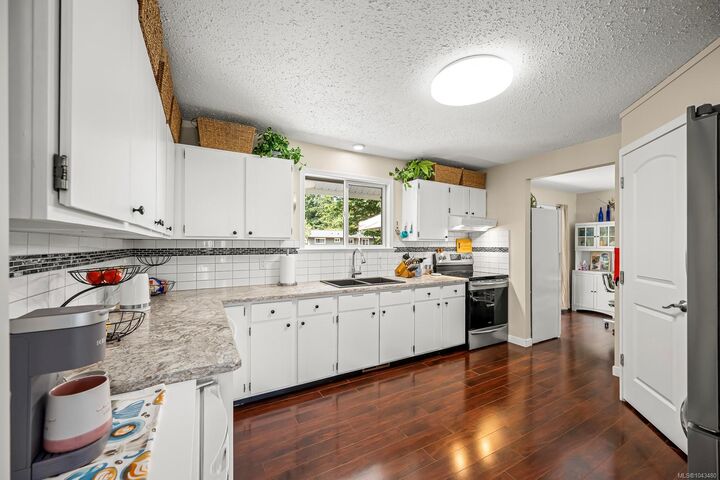 Property Photo: 58 Mitchell Rd BC V9N 6C3