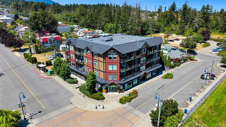 Property Photo:  1533 Joan Ave #301  BC V0R 1R0 