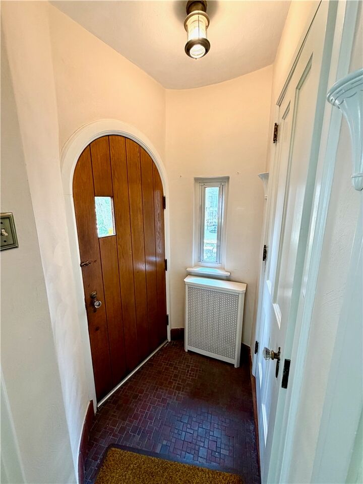 Property Photo:  740 James St  PA 15650 