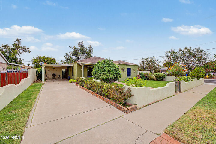 Property Photo: 5402 W Northview Avenue AZ 85301