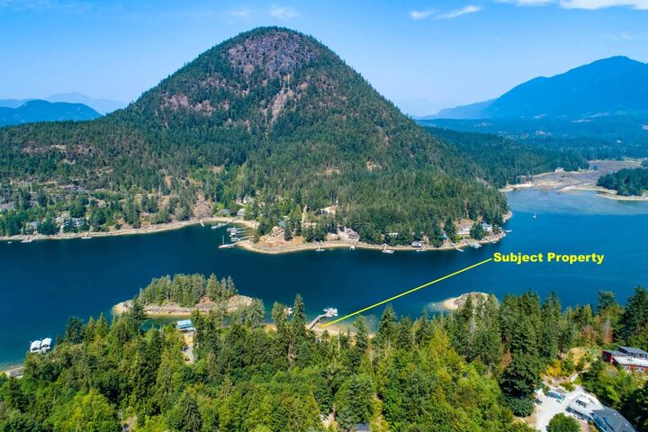 12881 Sunshine Coast Highway — photo 1