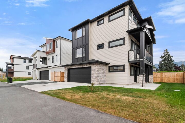 45141 Watson Road 8 — photo 1