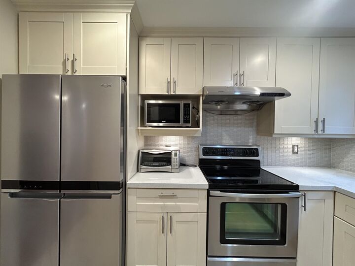 Property Photo: 3147 W 8th Avenue BC V6K 2C4