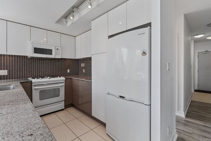 Property Photo: 4808 Hazel Street 302 BC V5H 0A2