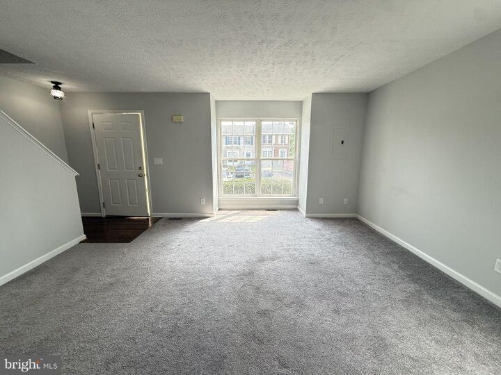 Property Photo: 301 Sutton Court VA 22601