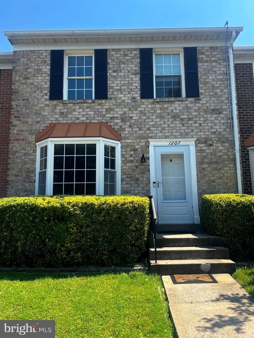 Property Photo: 1207 Knoll Mist Lane MD 20879