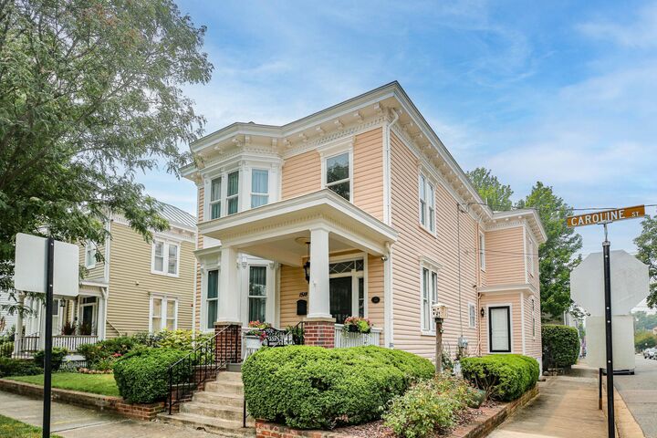 Property Photo: 1518 Caroline Street VA 22401