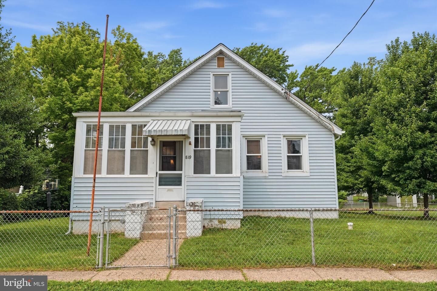 Property Photo:  819 Pennsylvania Avenue  PA 19021 