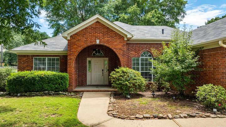 Property Photo: 1 Mayberry Court AR 72223