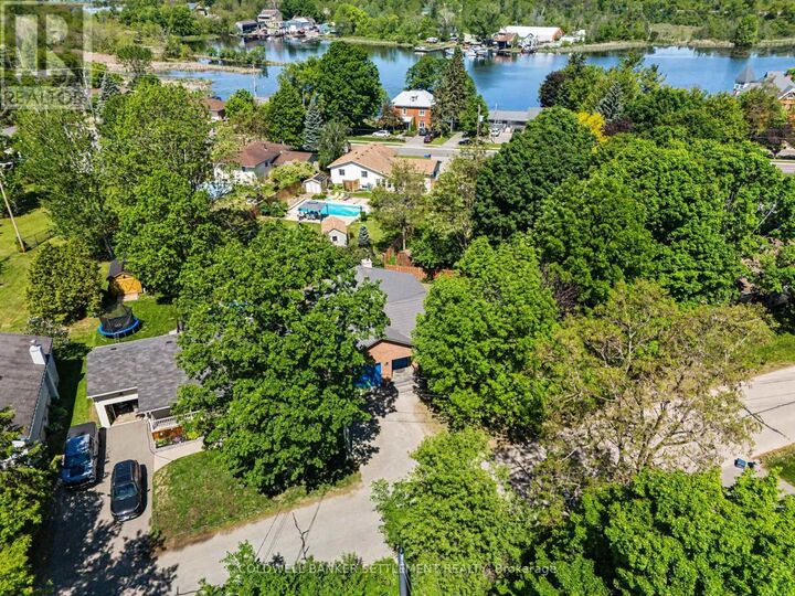 Property Photo:  136 Charlotte Street East  ON K0G 1N0 