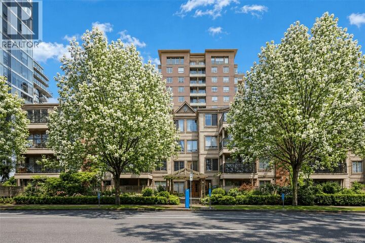 Property Photo:  935 Johnson Street 302  BC V8V 3N5 