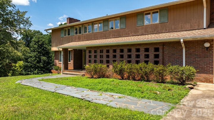 Property Photo: 1335 36th Avenue Drive NE 20-27/D NC 28601