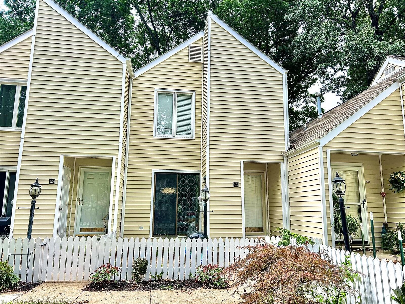 Property Photo: 413 Eastwood Drive NC 28146