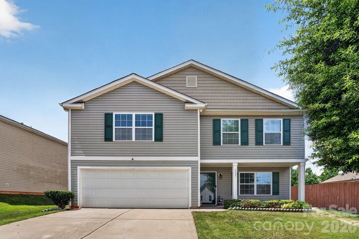 Property Photo: 6937 Savannah Springs Drive NC 28269