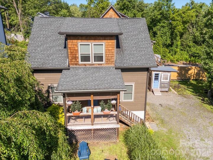 Property Photo: 109 Portmanvilla Road NC 28711
