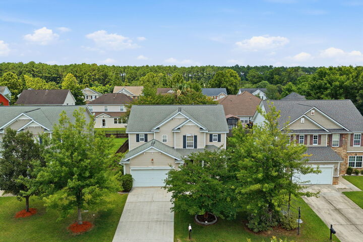 Property Photo: 406 Glenmore Drive SC 29461