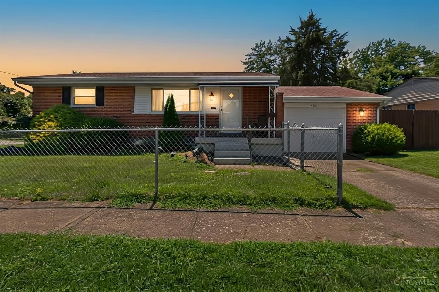 Property Photo:  4801 Narcissus Court  OH 45238 