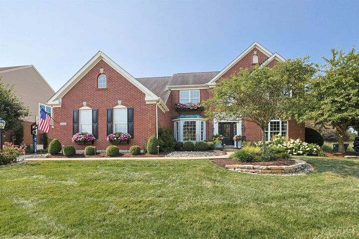 Property Photo: 5551 Richmond Park Drive OH 45040