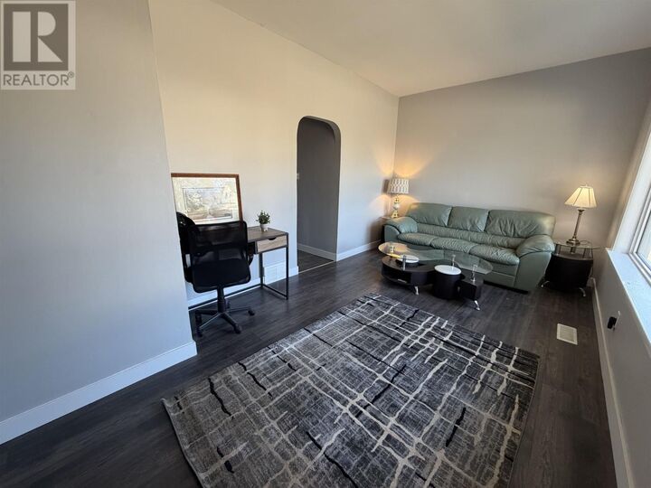 Property Photo: 1113 Walsh St ON P7E 4V2