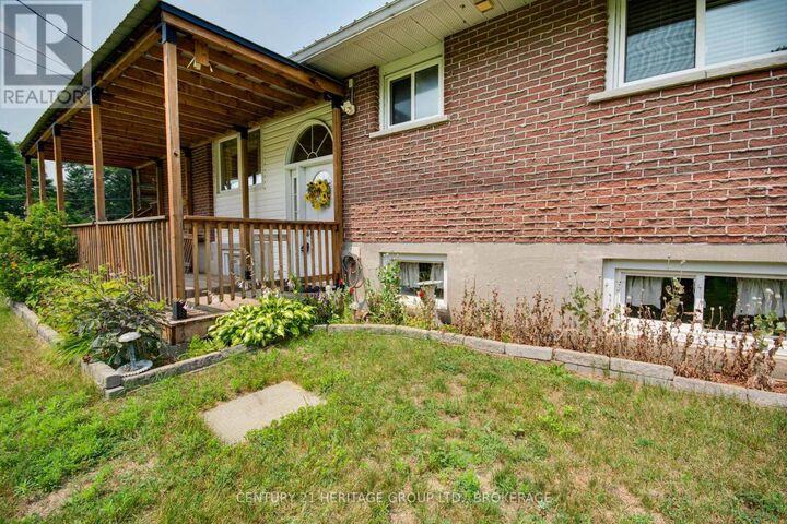 Property Photo:  4309 Maple Drive  ON K0H 2W0 