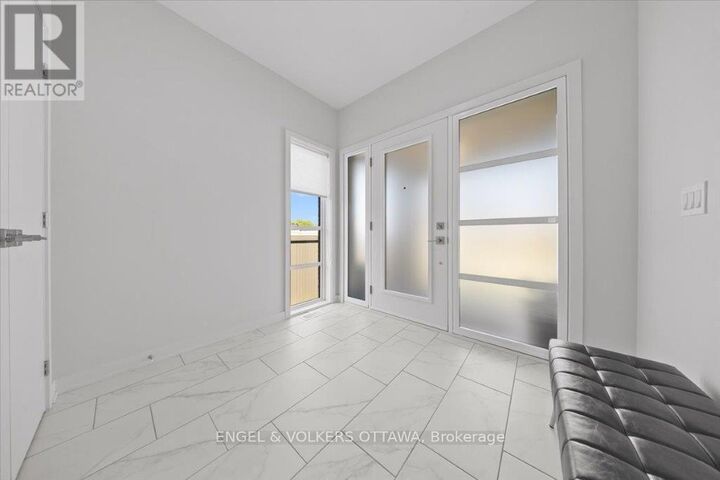 Property Photo: 699 Honeydew Street ON K1X 0K5