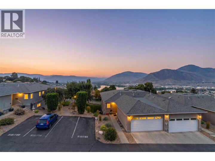 Property Photo: 255 Pemberton Terrace 37 BC V2C 6R2