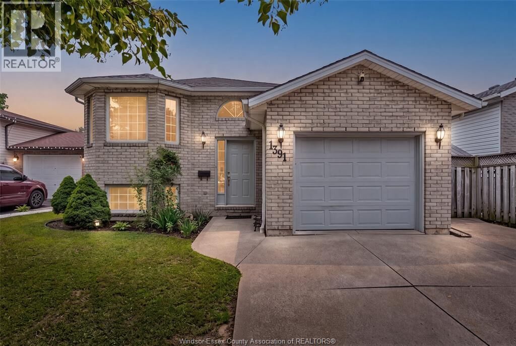 Property Photo: 1391 Fuller Crescent ON N8W 5S2