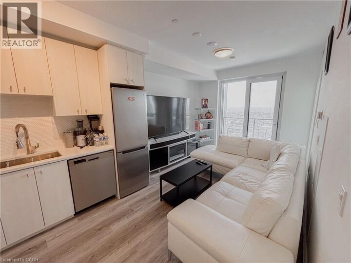 Property Photo: 15 Wellington Street South 2910 ON N2G 0E4