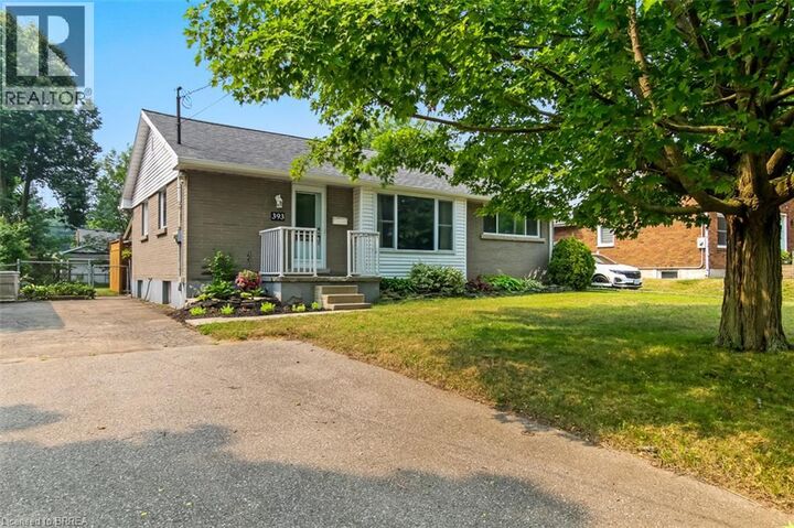 Property Photo:  393 Marlborough Street  ON N3S 4V4 
