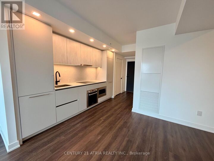 Property Photo: 609 Sherbourne Street 3601 ON M4X 0A4