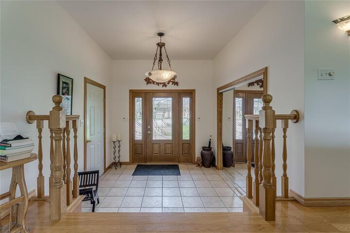 Property Photo: 394 Grassie Boulevard MB R3W 1G5