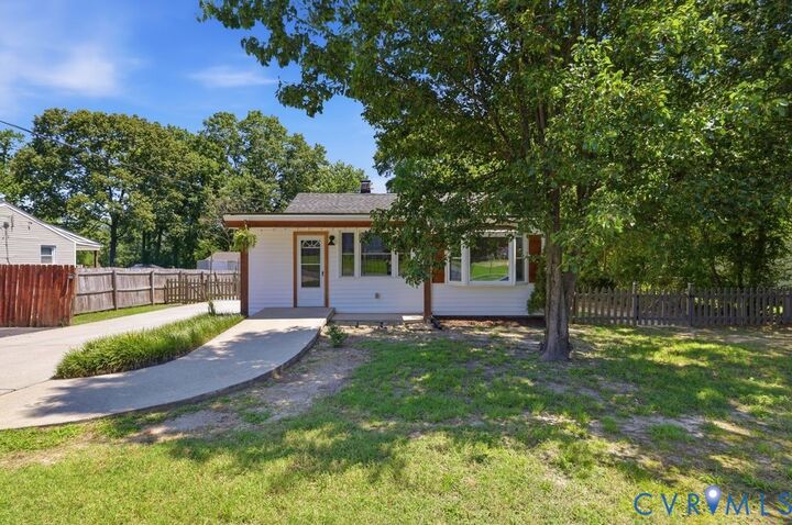 Property Photo: 15911 Edgewood Drive VA 23831