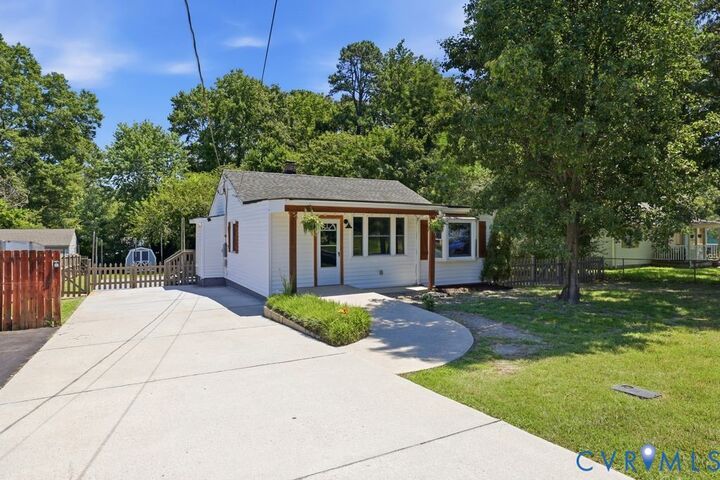 Property Photo:  15911 Edgewood Drive  VA 23831 
