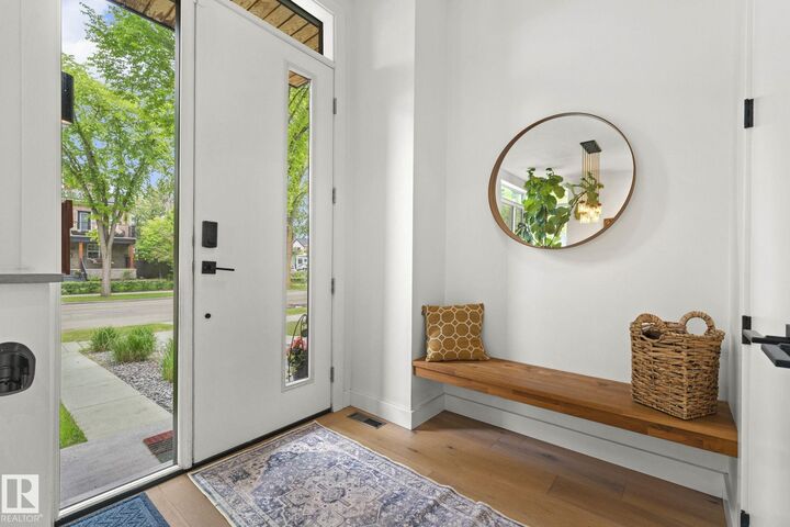 Property Photo: 14379 92A Avenue NW AB T5R 5E3