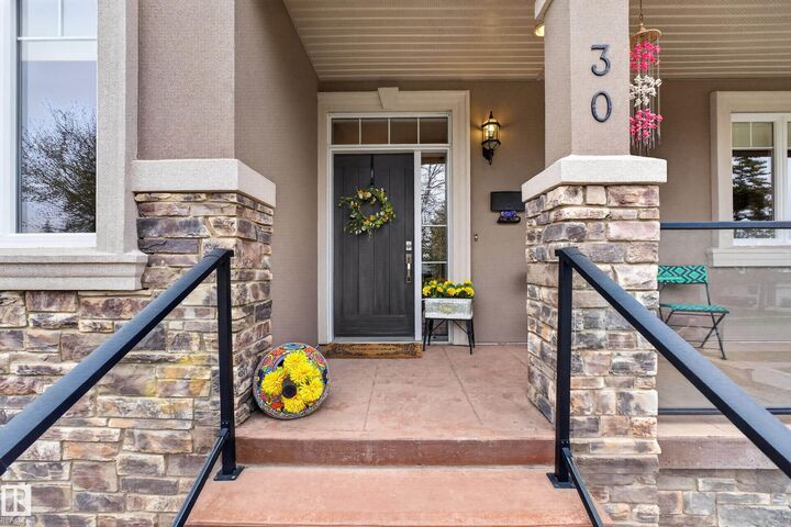 Property Photo: 30 Belmont Drive AB T8N 0C5