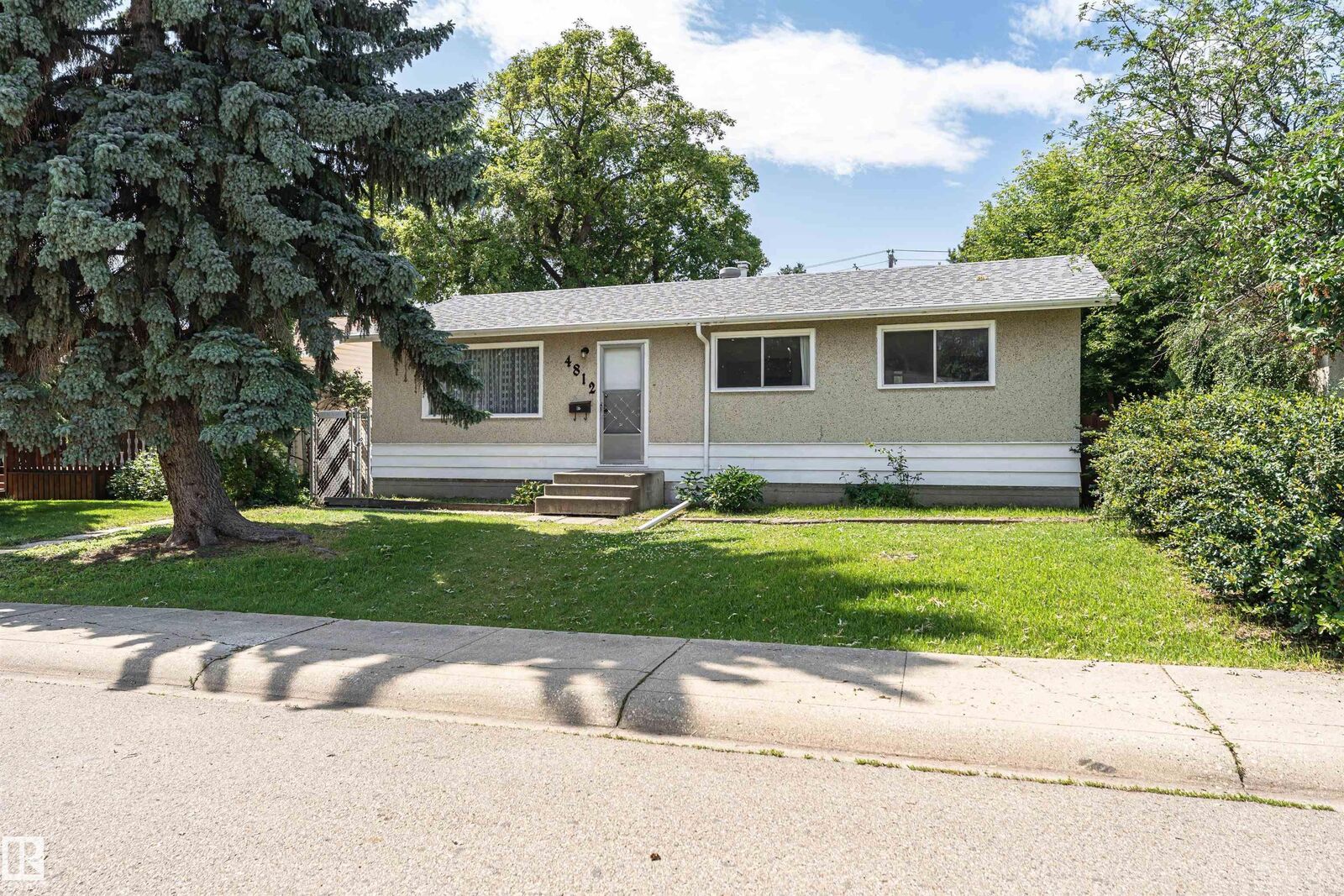 Property Photo:  4812 105B Street NW  AB T6H 2S1 