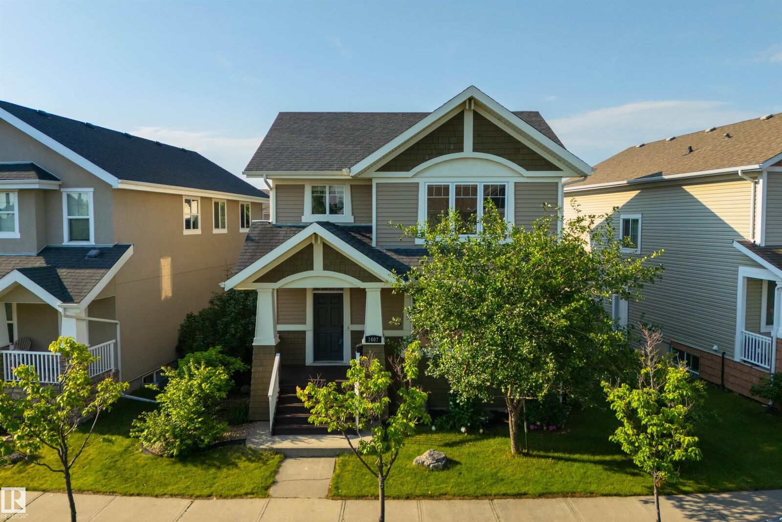 Property Photo:  1607 Kerr Road NW  AB T5E 4P6 