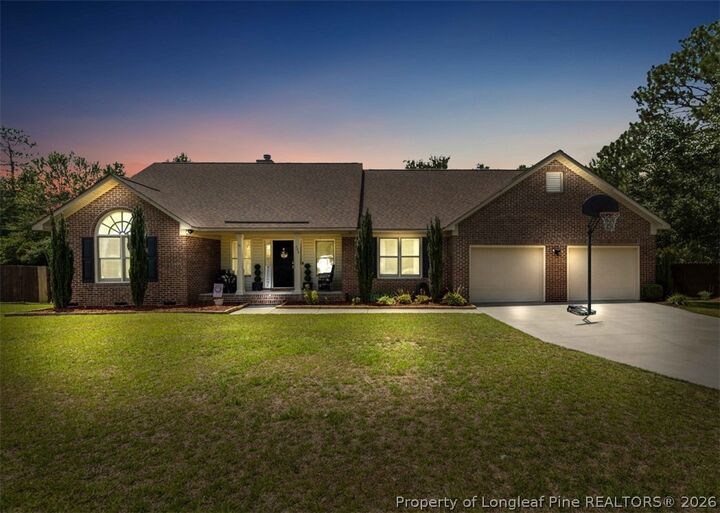 Property Photo: 726 Foxcroft Drive NC 28311