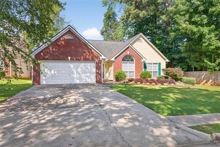 Property Photo:  490 Sunnyside Drive  GA 30044 