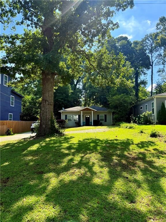Property Photo: 674 Parker Avenue GA 30032