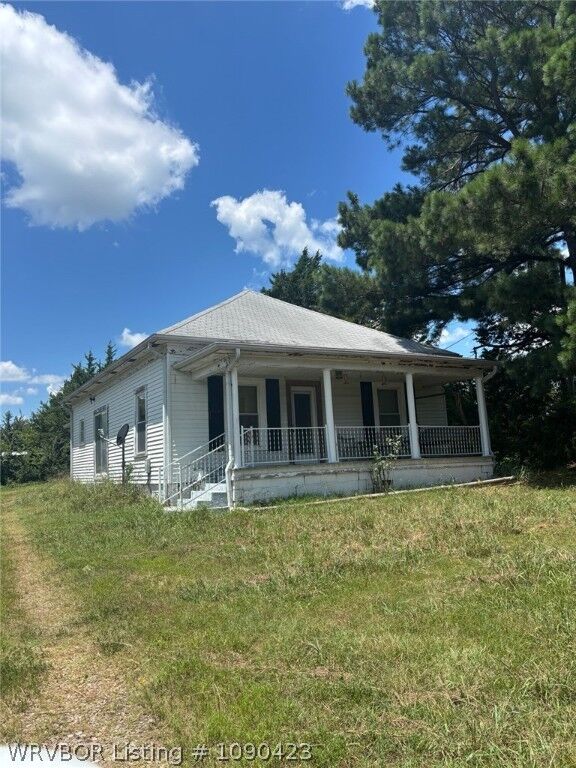 Property Photo:  24816 Calhoun Road  OK 74956 