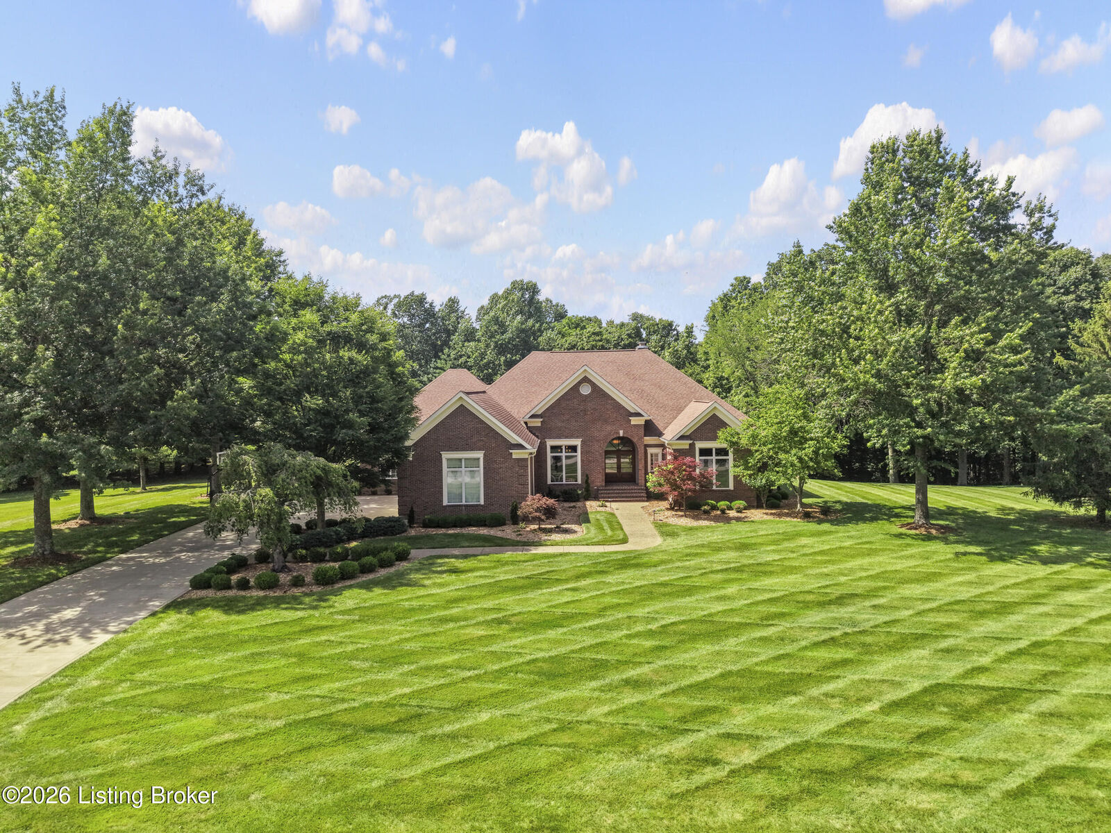 Property Photo: 3616 Eagles Trace IN 47119