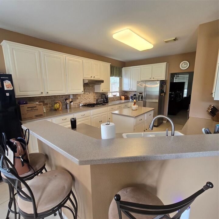 Property Photo: 2431 Oyster Loop Drive TX 77478
