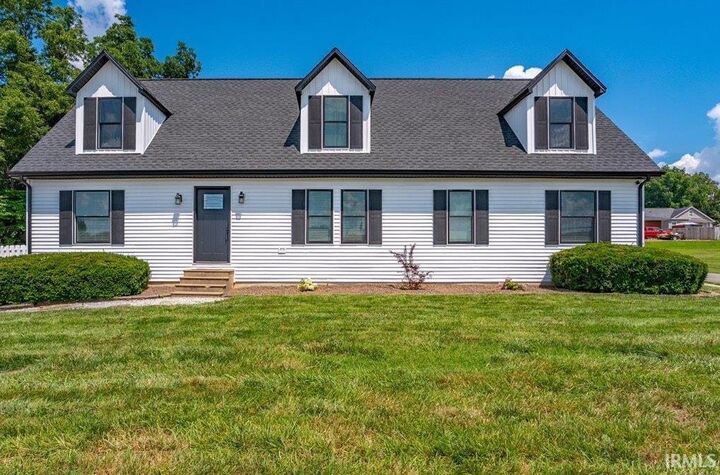 Property Photo:  219 S 6th Street  IN 47635 