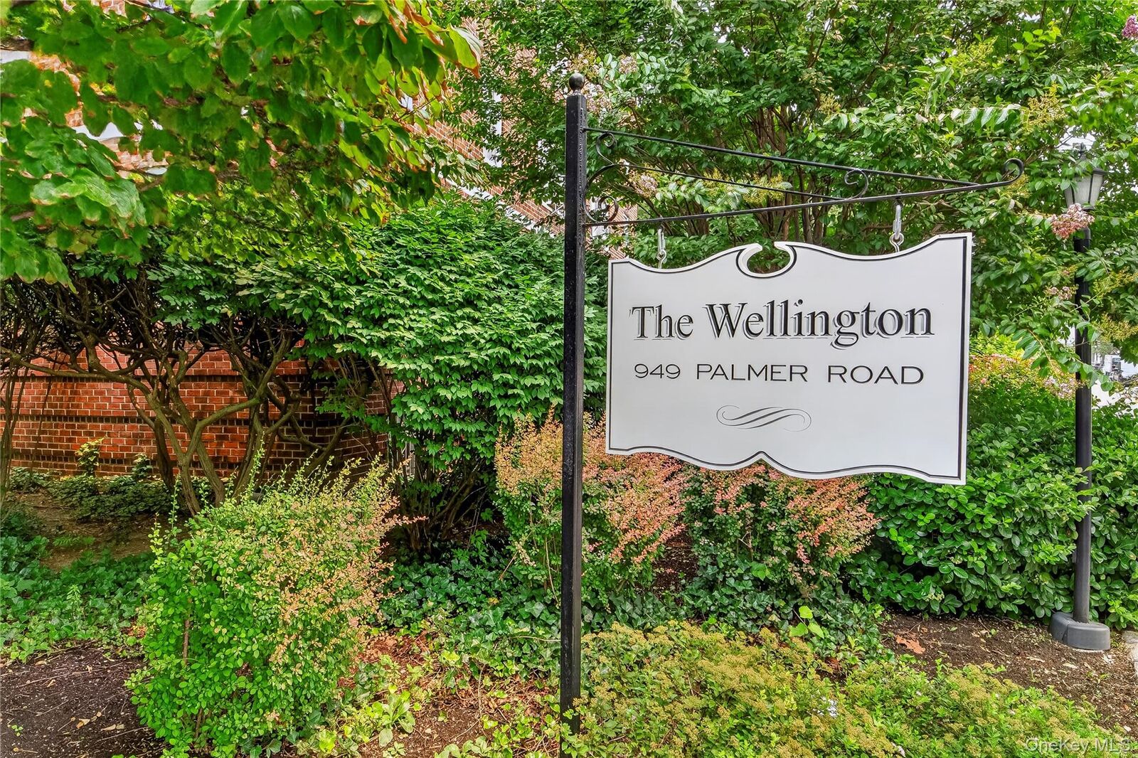 Property Photo:  949 Palmer Road 5K  NY 10708 