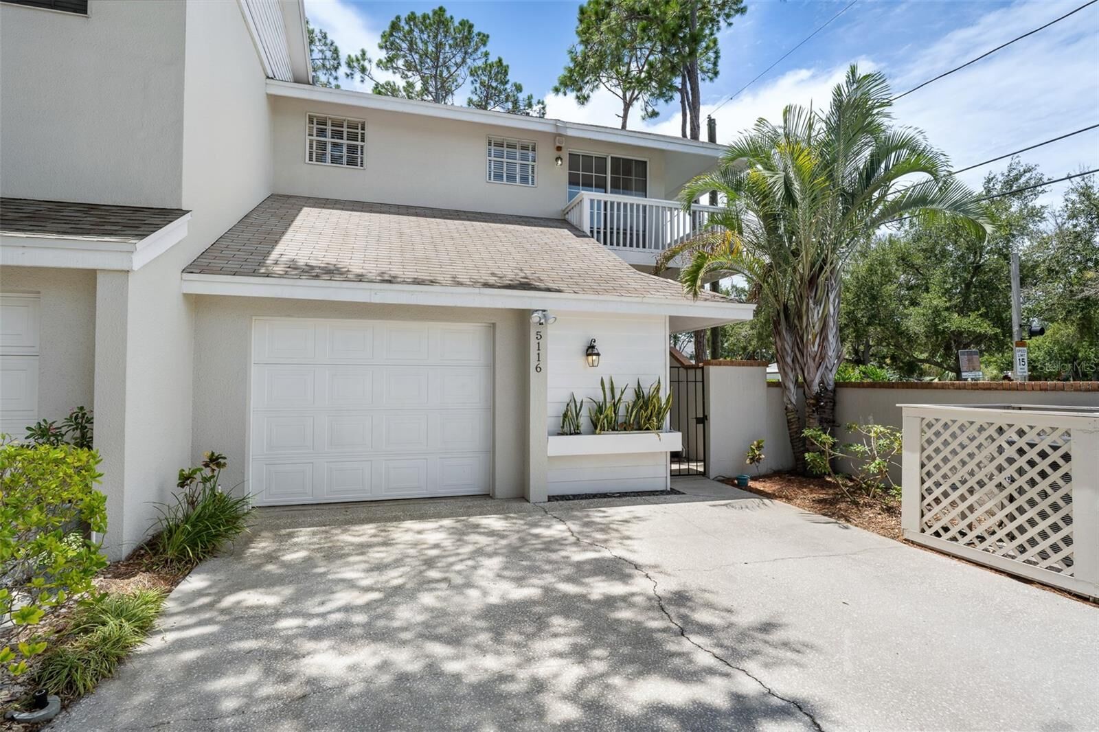 Property Photo: 5116 Bayshore Boulevard FL 33611